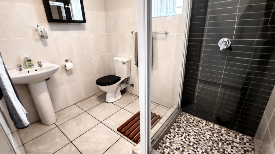 3 Bedroom Property for Sale in Dolphin Creek Golf Estate Western Cape